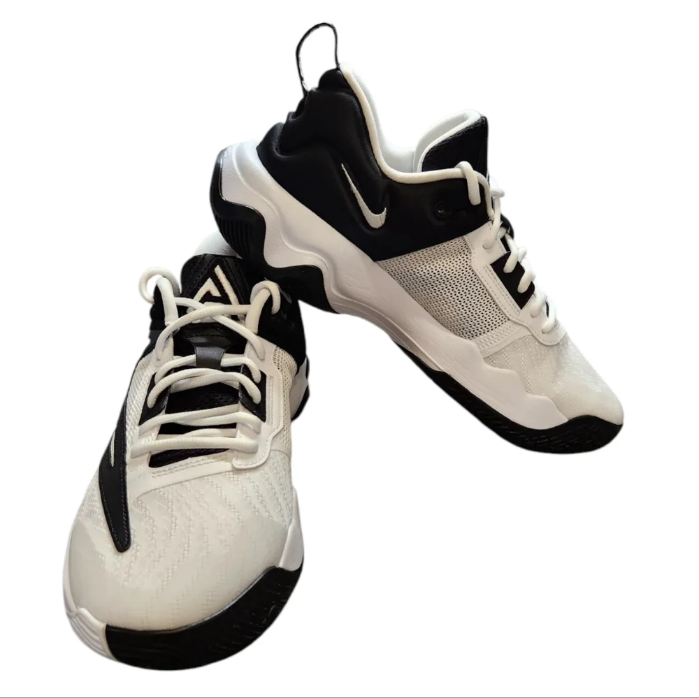 NEW‎ Men's Nike Giannis Immortality 3 Oreo